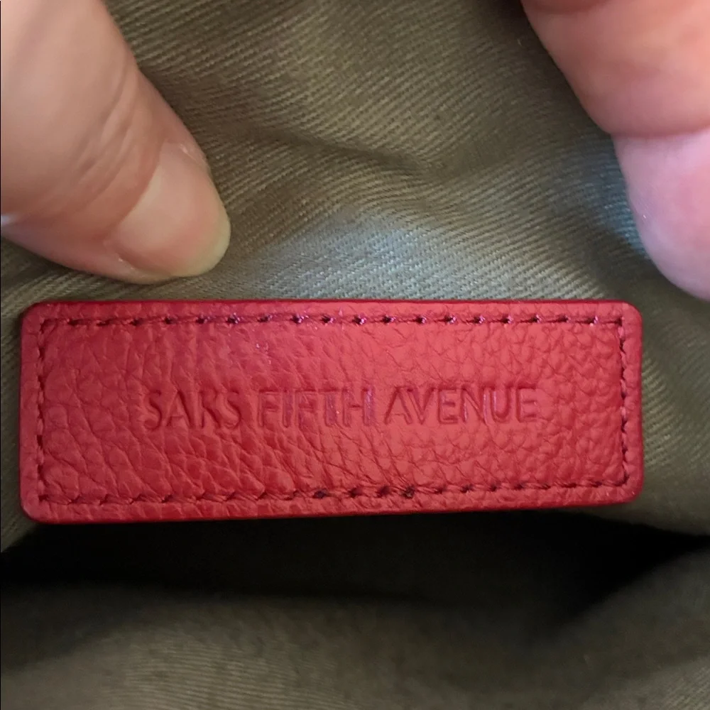 SAKS FIFTH AVENUE Red Genuine Leather Crossbody Bag Shoulder Purse‎ Three Pocket